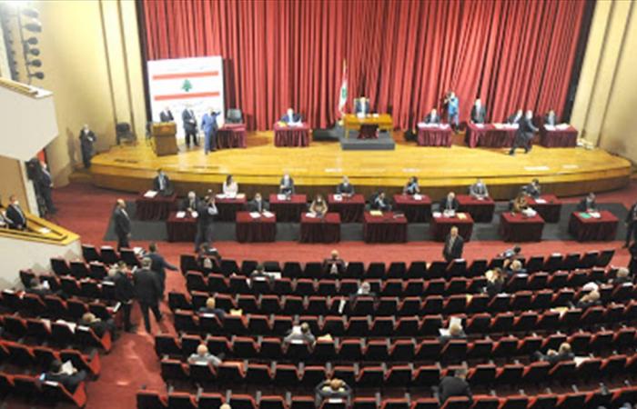 قبول 7 استقالات في جلسة الأونيسكو.. وحمادة يتراجع!