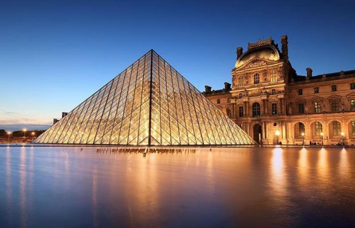 اللوفر يغلق الإثنين وسط تحقيقات إثر عملية السرقة