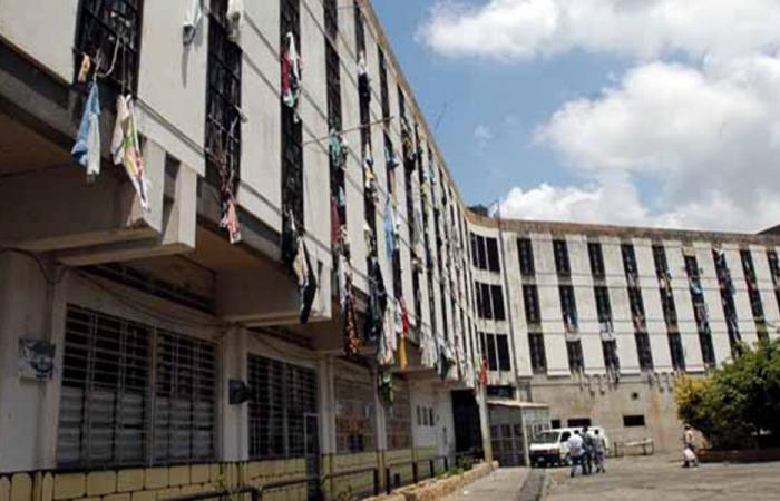 بالفيديو: إعلان الإضراب من سجن روميه… والأسير مشاركاً