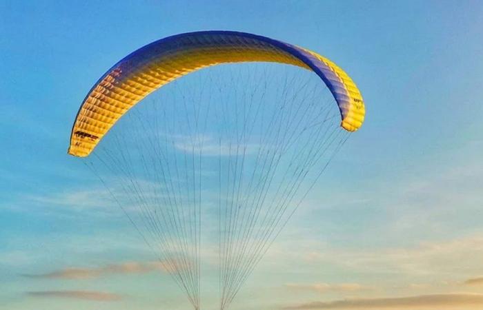 حادثة جديدة بسبب الطيران الشراعي… سقوط 3 أشخاص في جونية!