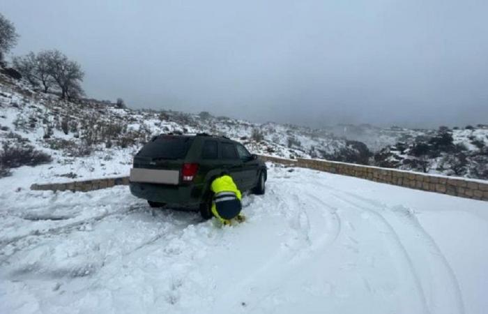 الحرارة ستنخفض بشكل ملحوظ… أمطار غزيرة وثلوج!