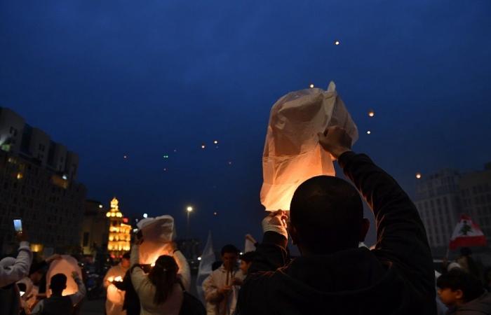 إطلاق 500 منطاد في ساحة الشهداء إحياءً لذكرى الحريري (صوَر)
