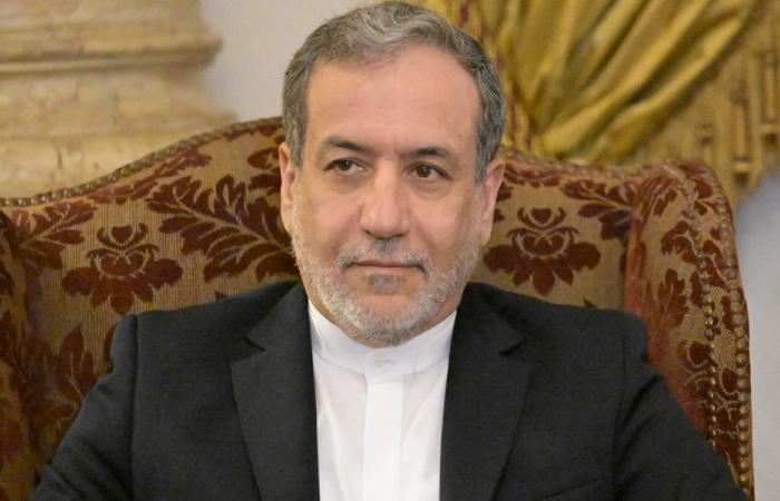 وزير الخارجية الإيراني في جنيف للتفاوض مع واشنطن