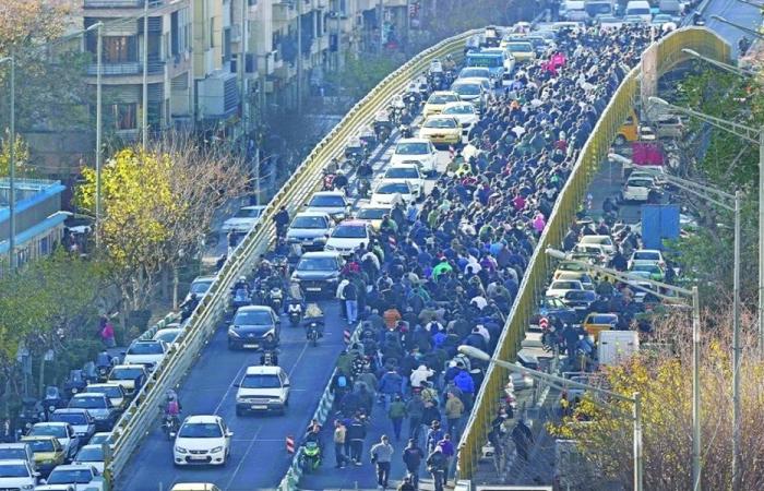 مسؤول إيراني: أمر بإطلاق النار على المتظاهرين إذا عادوا للشوارع!