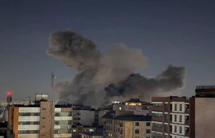 إسرائيل: استهدفنا عشرات من بنى النظام الإيراني بطهران
