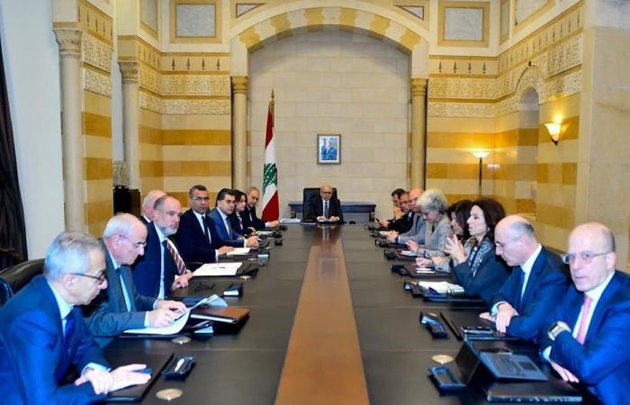 متطلبات النزوح والإغاثة على طاولة سلام