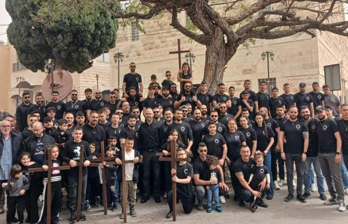 مغدوشة تحيي طقوس الجمعة العظيمة في مسيرة دينية خاصّة