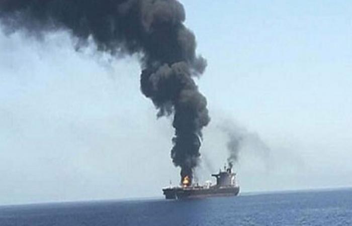 أضرار جسيمة بسفينة بعد إطلاق نار قرب سواحل عُمان