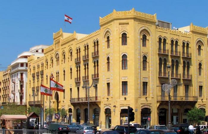 تجار بيروت يلملمون خسائر الحرب البشرية والمالية