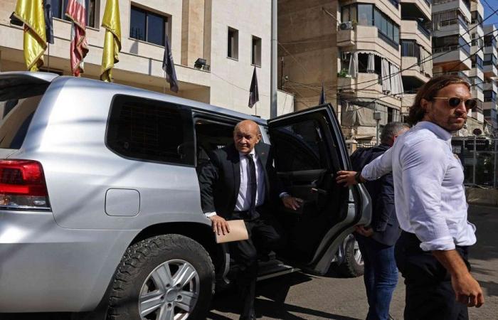 لودريان إلى لبنان