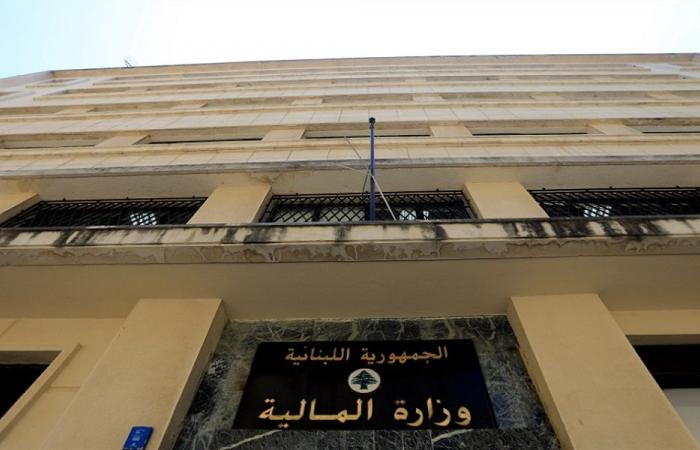 “المالية”: الرواتب متاحة للسحب اعتبارًا من الثلثاء
