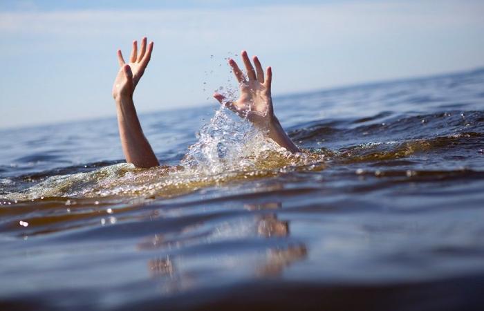 إنقاذ شاب جرفته الأمواج في العقيبة