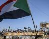 تجميد نشاط النقابات واتحاد أصحاب العمل في السودان